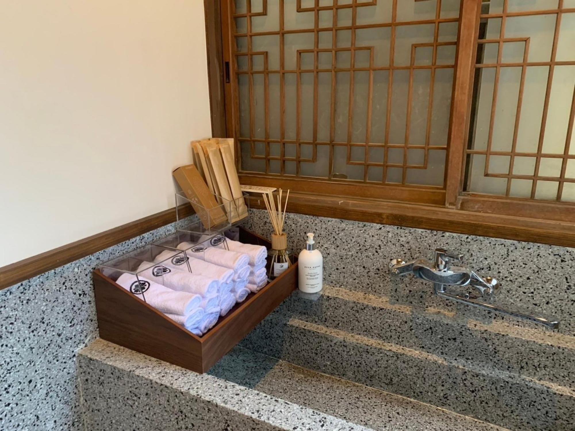 Shiseki Ryokan Kagetsu Taishoukan - Vacation Stay 48535V Takeo Esterno foto